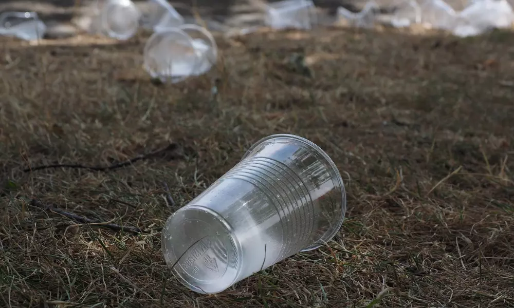 de-agua-para-reducir-uso-de-plastico